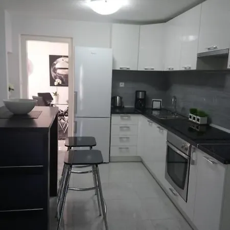 In 3361-4 Appartement Supetar